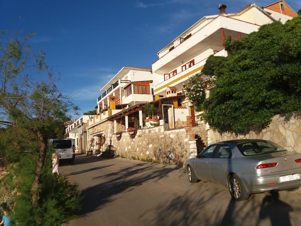 Apartments Peronja Jelsa Seafront Экстерьер фото